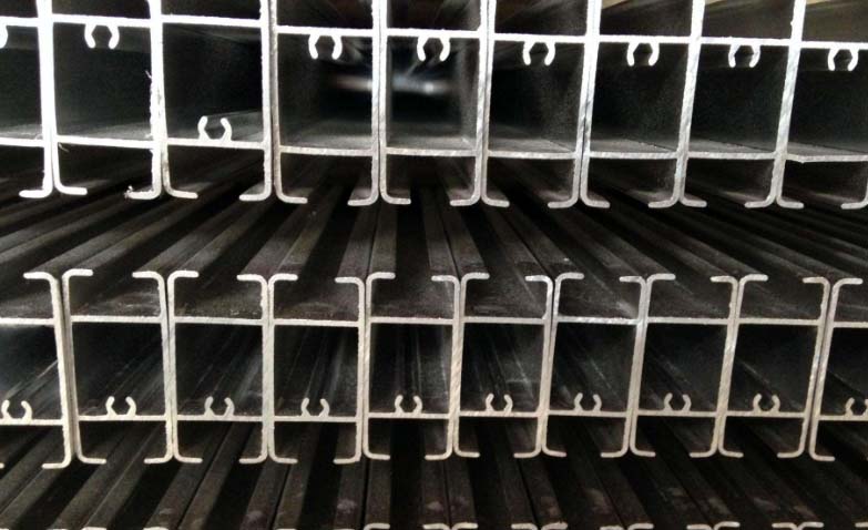 建筑行業(yè)所使用的鋁材電化學(xué)氧化專題